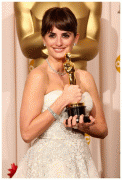 Penélope Cruz wins Oscar 46
