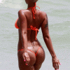 Amber Rose en bikini topless